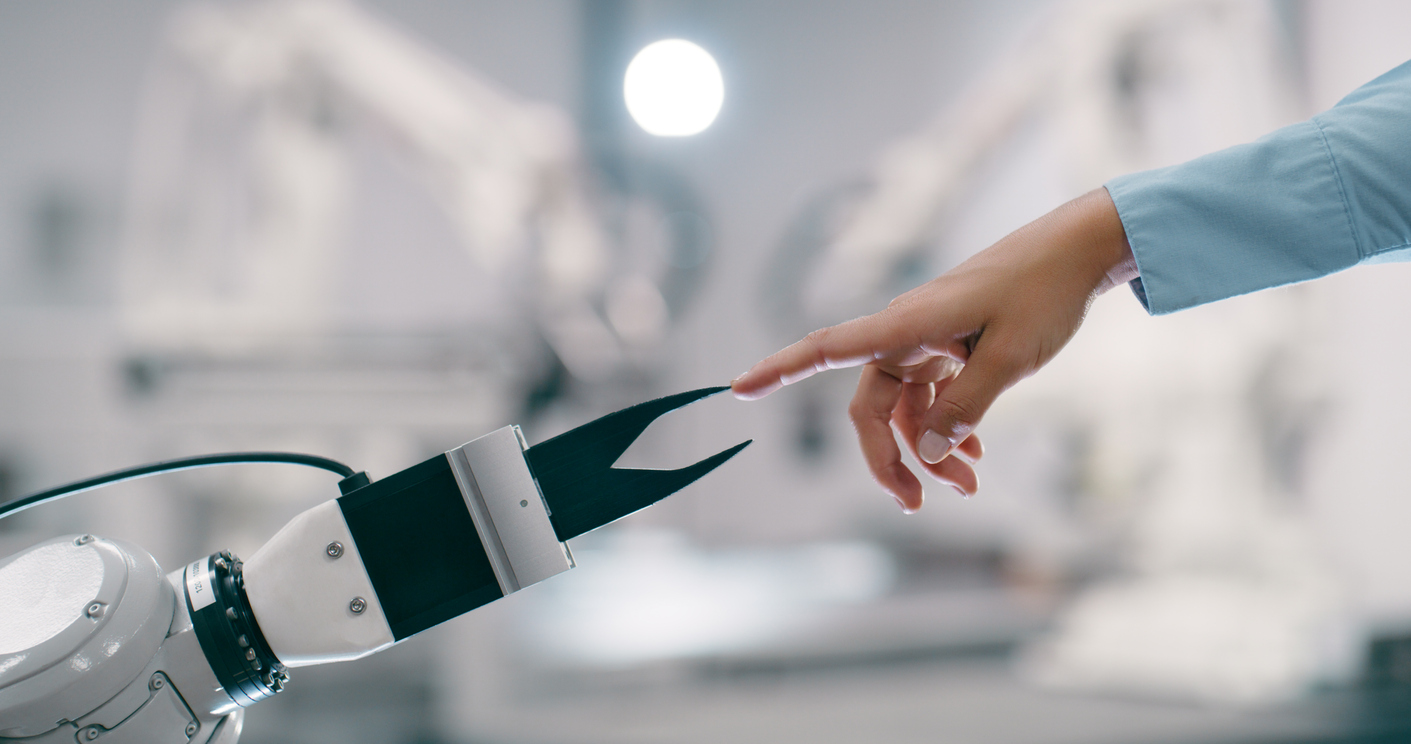 Why the Future of Manufacturing Still Needs Human Hands 